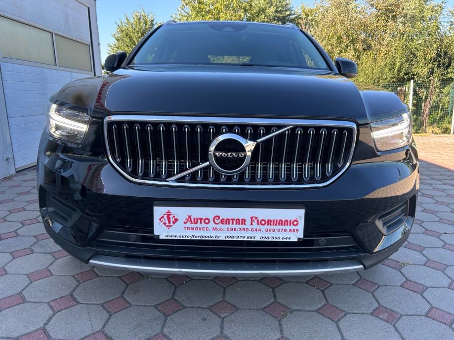 Volvo XC40 RECHARGE T4 2022.,PLUG IN+HYBRID+BENZIN, 211 Ks TOP, fotografija 2