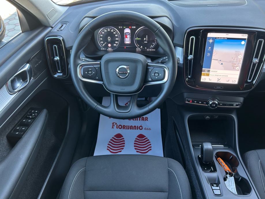 Volvo XC40 RECHARGE T4 2022.,PLUG IN+HYBRID+BENZIN, 211 Ks TOP, fotografija 8