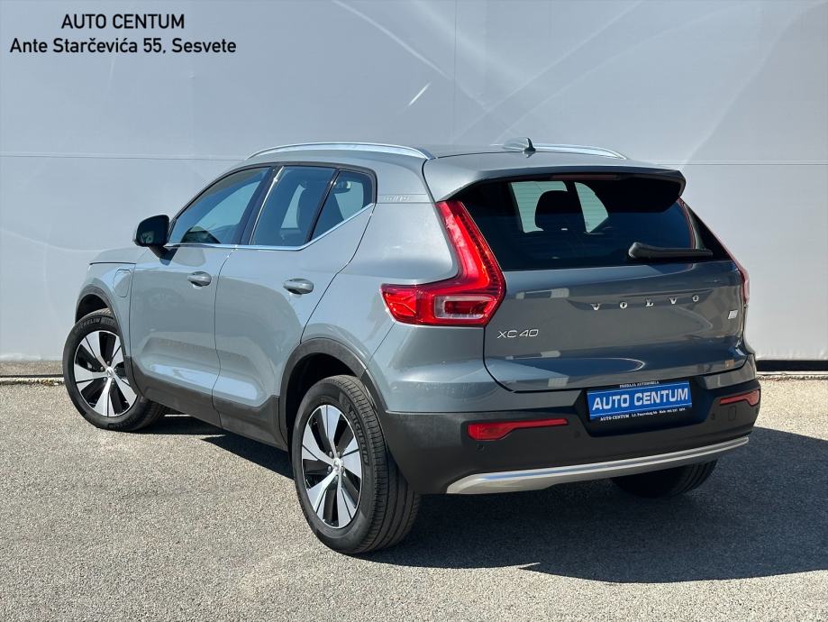 Volvo XC40 Recharge T4 PLUG-IN HYBRID CORE, fotografija 4