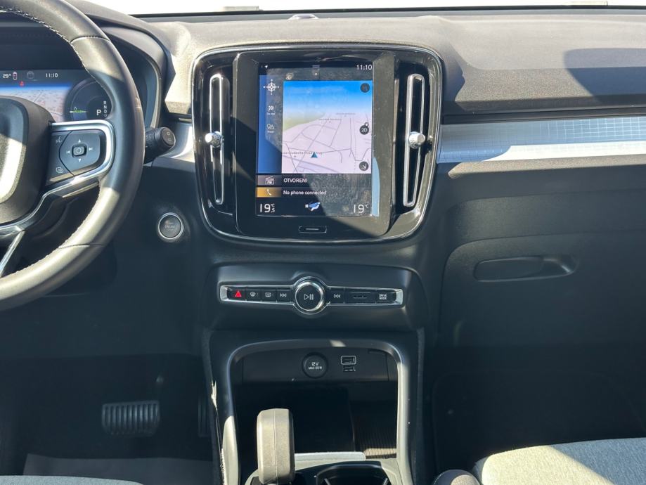 Volvo XC40 Recharge T4 PLUG-IN HYBRID CORE, fotografija 9