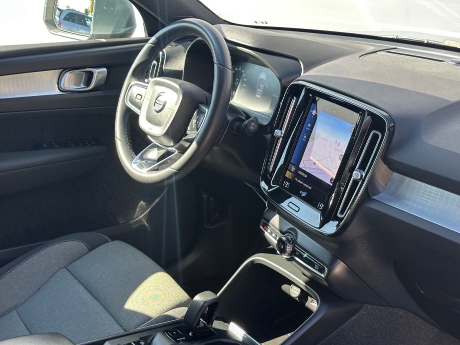Volvo XC40 Recharge T4 PLUG-IN HYBRID CORE, fotografija 10