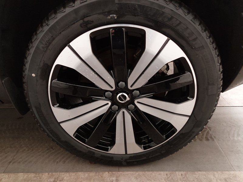 Volvo XC40 Recharge Twin Motor Core • 360° kamera • Full LED, fotografija 8
