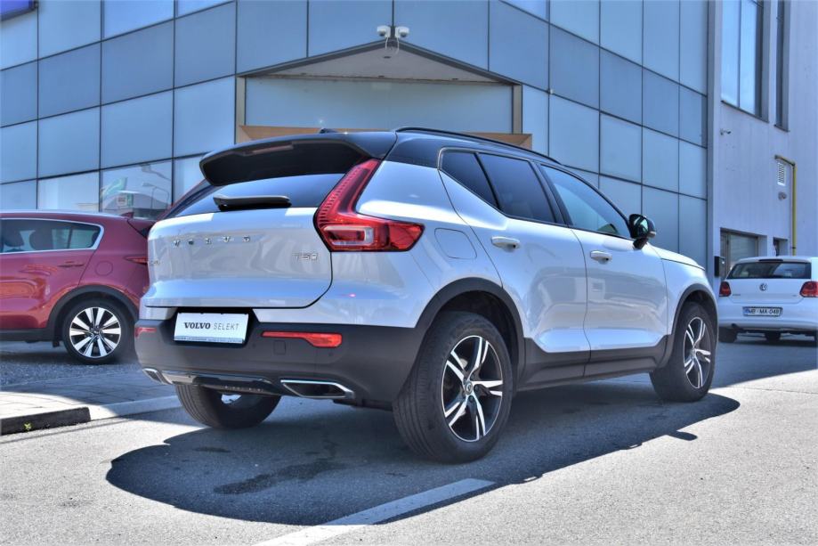 Xc40 R Design T3 Volvo XC40 T3 R-DESIGN AUT., 2020 god.