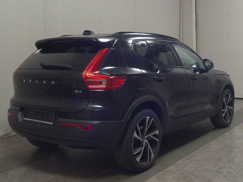 Volvo XC40 T4 automatik R-Design • 360° kamera • električna peta vrata, fotografija 4