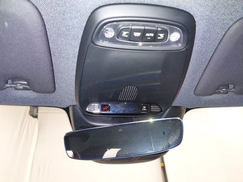 Volvo XC40 T4 Recharge automatik Core • ACC • električna vrata, fotografija 13