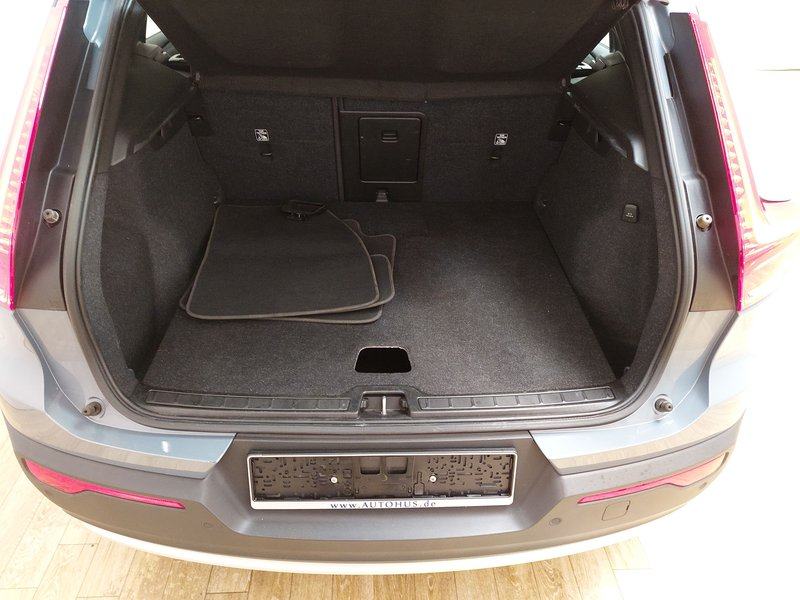 Volvo XC40 T4 Recharge automatik Core • ACC • električna vrata, fotografija 19