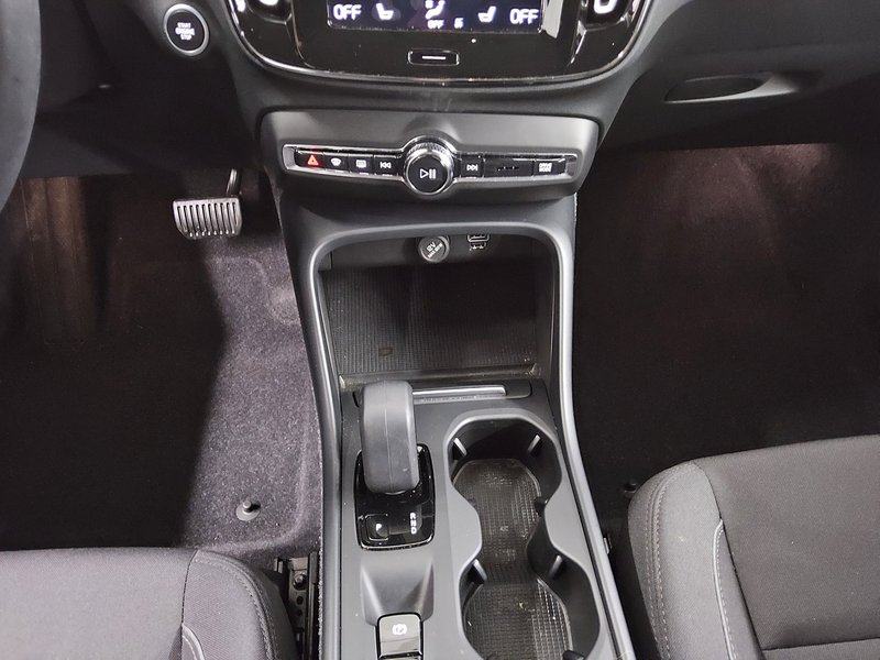 Volvo XC40 T4 Recharge Inscription automatik • Full LED • digitalni in, fotografija 6