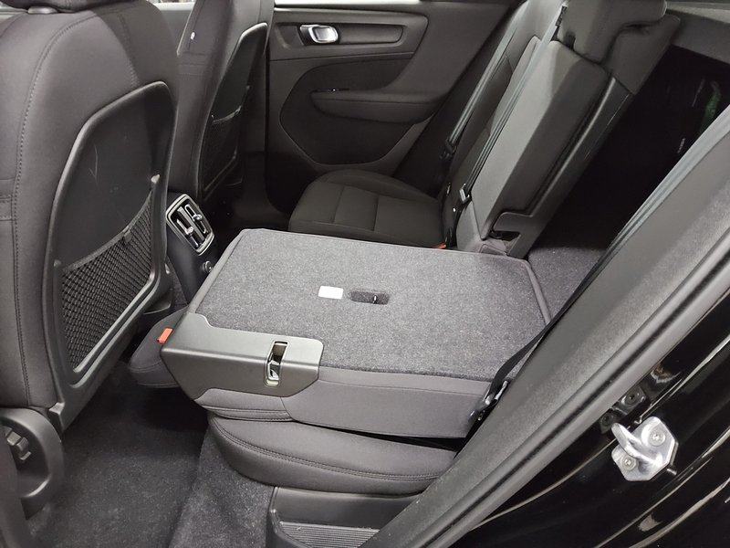 Volvo XC40 T4 Recharge Inscription automatik • Full LED • digitalni in, fotografija 13