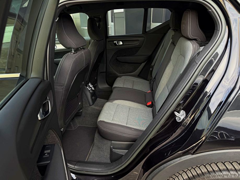 Volvo XC40 T4 Recharge |novi model|LED|DAB|Keyless, fotografija 10