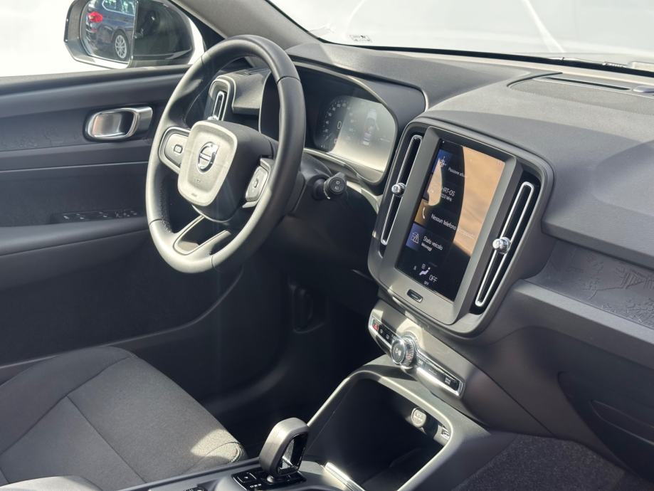 Volvo XC40 T4 Recharge Plug-in Hybrid | 24MJ JAMSTVA | U PDV-U, fotografija 10