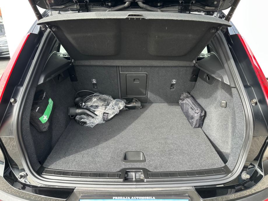 Volvo XC40 T4 RECHARGE PLUG-IN HYBRID | 24MJ JAMSTVA | U PDV-U, fotografija 17
