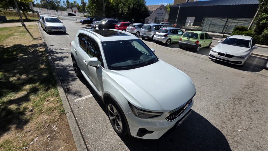 Volvo XC40 ULTRA BRIGHT AT AWD DCT, fotografija 5