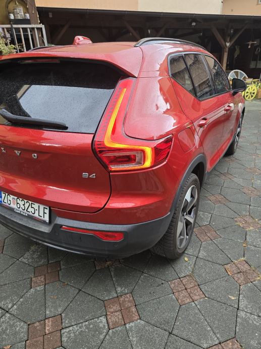 Volvo XC40 , automatik, 2 0, 145 kw, benzin, 38000 km, fotografija 3