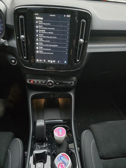 Volvo XC40 , automatik, 2 0, 145 kw, benzin, 38000 km, fotografija 7