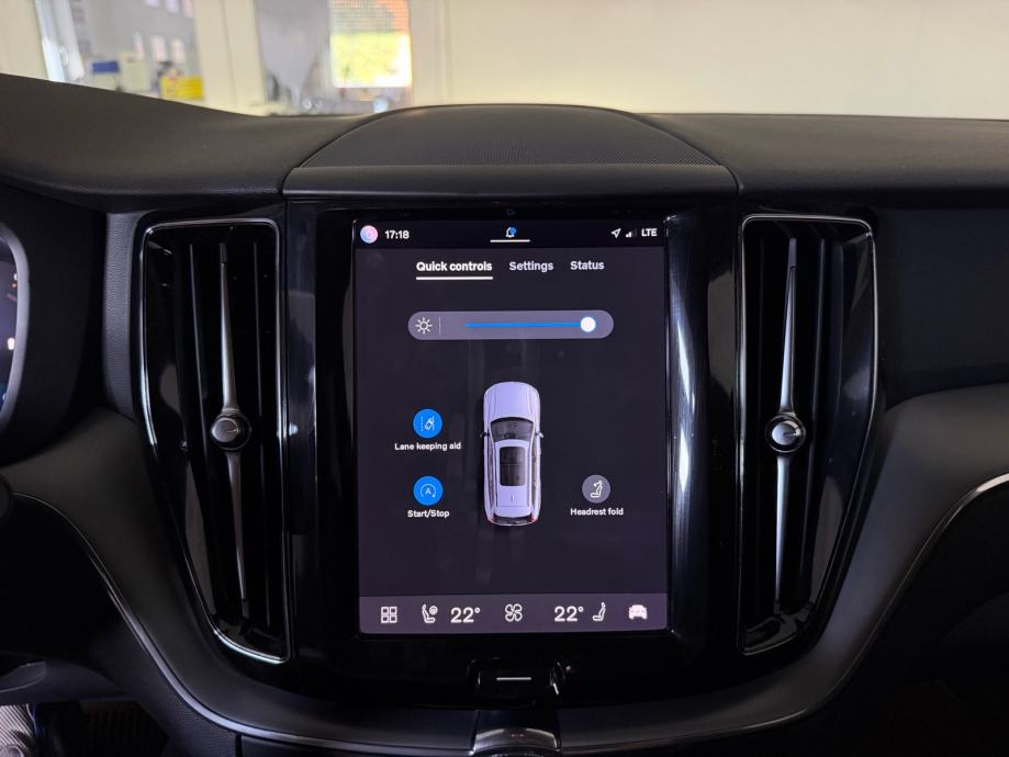Volvo XC60 2.0 B4, 145 KW, FULL LED,VIRTUAL,KAMERA,KUKA,JAMSTVO 24 mj!, fotografija 20