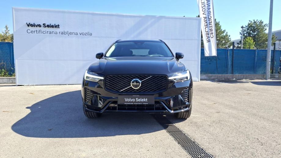 Volvo XC60 2.0 B5 PLUS DARK, MALO KM, NOVE ZIMSKE GUME, JAMSTVO, fotografija 2