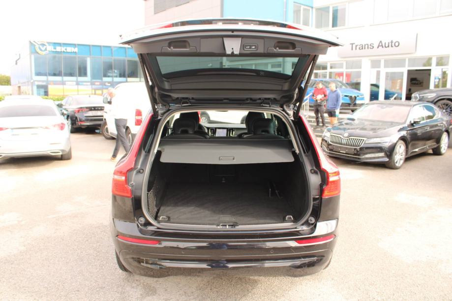 Volvo XC60 2.0D AUTOMATIK 4x4 *LED,NAVIGACIJA,KAMERA* - nije uvoz, fotografija 9