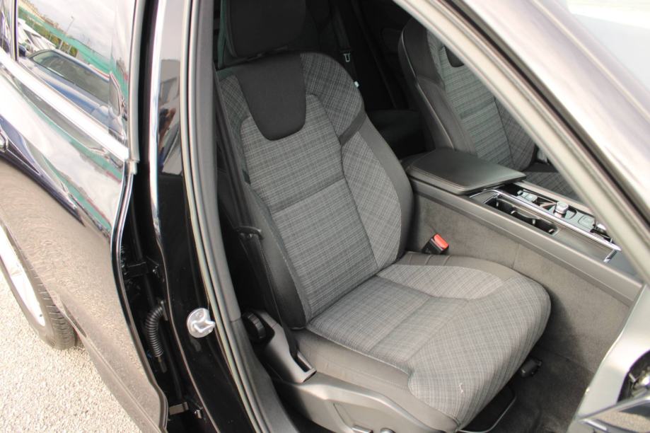 Volvo XC60 2.0D AUTOMATIK 4x4 *LED,NAVIGACIJA,KAMERA* - nije uvoz, fotografija 12