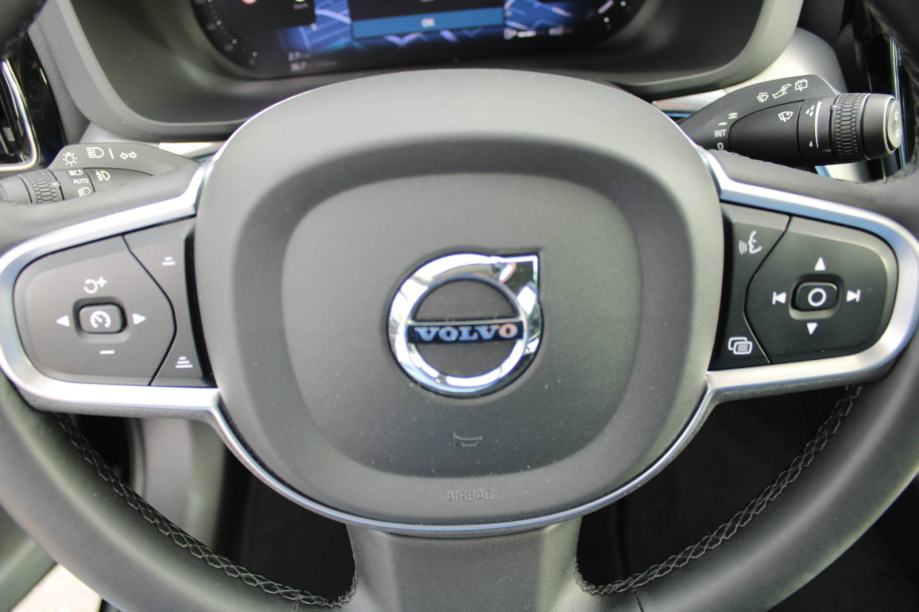 Volvo XC60 2.0D AUTOMATIK 4x4 *LED,NAVIGACIJA,KAMERA* - nije uvoz, fotografija 15