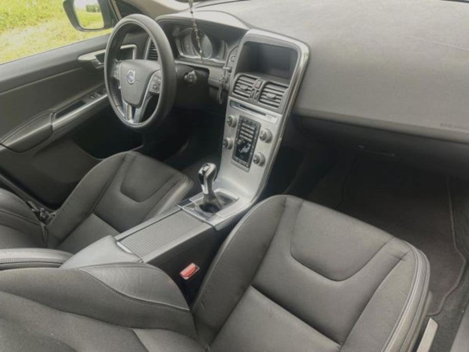 VOLVO XC60 D3 | 5 CILINDARA | TOP STANJE | 161.000 KM | 16.490 €, fotografija 10