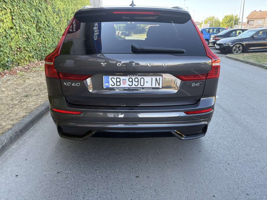 Volvo XC60 automatik 4x4,R-Design,01.vlasnik u PDV-u, fotografija 8