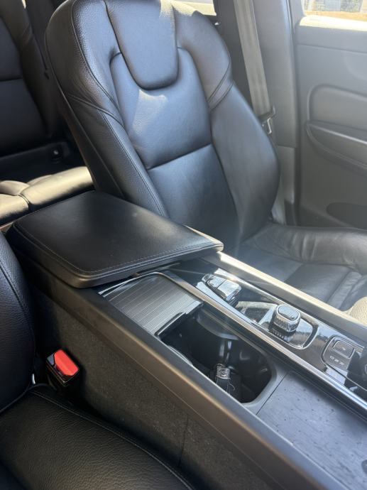 Volvo XC60 B4 Diesel Inscription Plus Bright, fotografija 12