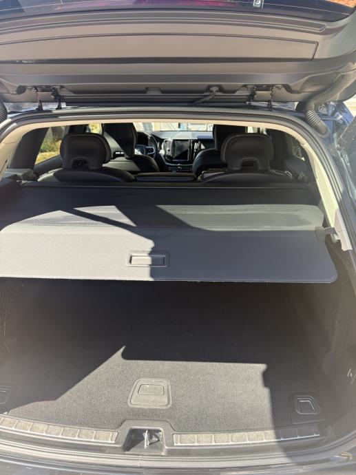 Volvo XC60 B4 Diesel Inscription Plus Bright, fotografija 18