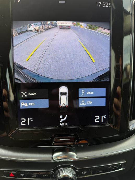 Volvo XC60 B4 KERS MOM PRO AT8 AWD 190’KS NIJE UVOZ, fotografija 13