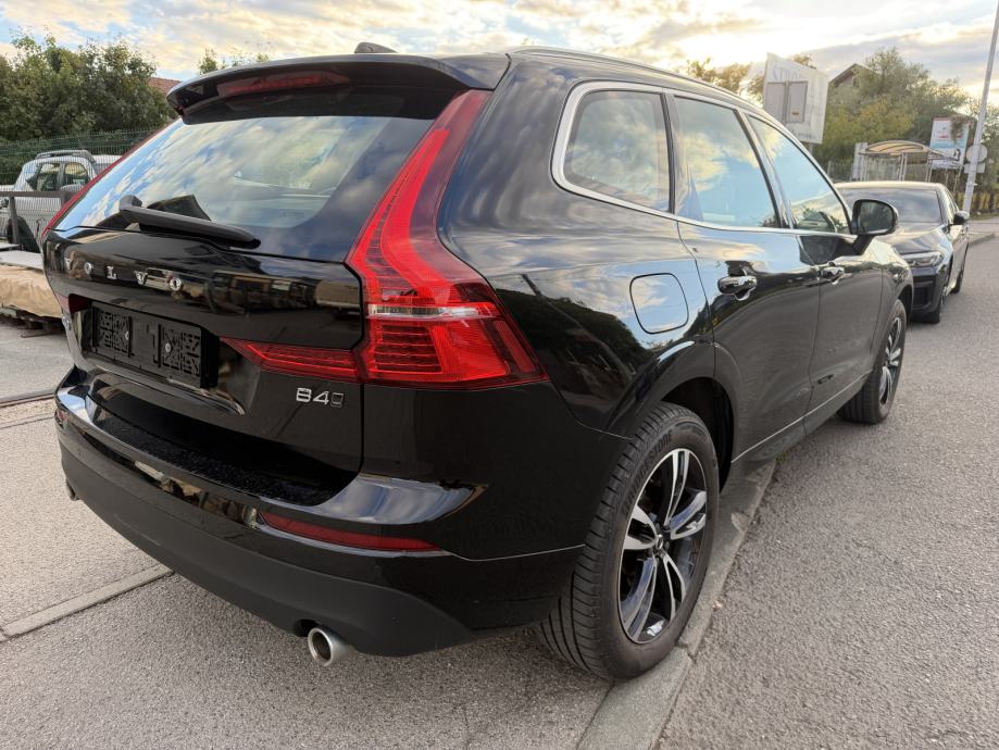 Volvo XC60 B4 KERS MOM PRO AT8 AWD 190’KS NIJE UVOZ, fotografija 11