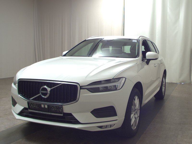 Volvo XC60 B4 Momentum Pro automatik • ACC • AHK, fotografija 2