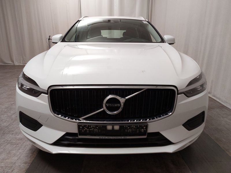 Volvo XC60 B4 Momentum Pro automatik • ACC • AHK, fotografija 9