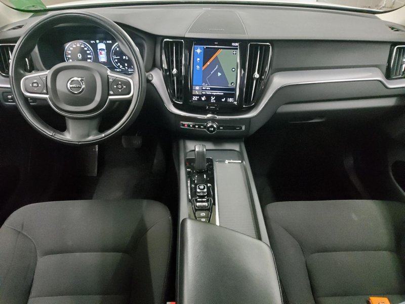 Volvo XC60 B4 Momentum Pro automatik • ACC • AHK, fotografija 13