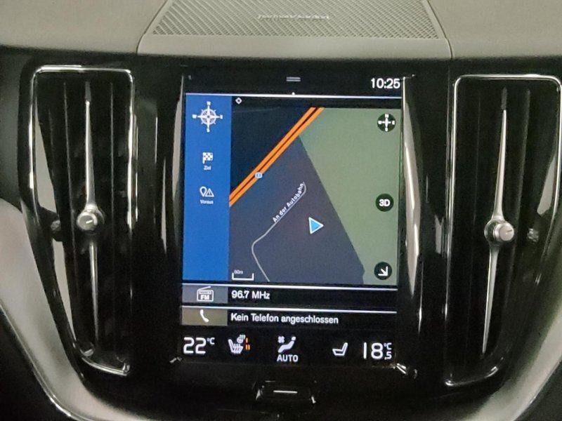Volvo XC60 B4 Momentum Pro automatik • ACC • AHK, fotografija 15