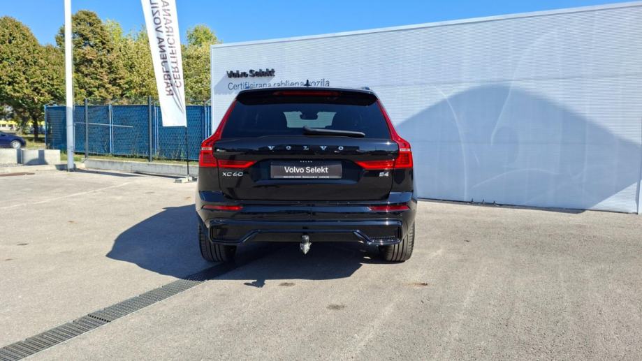 Volvo XC60 B4 R-DESIGN, JAMSTVO, fotografija 5