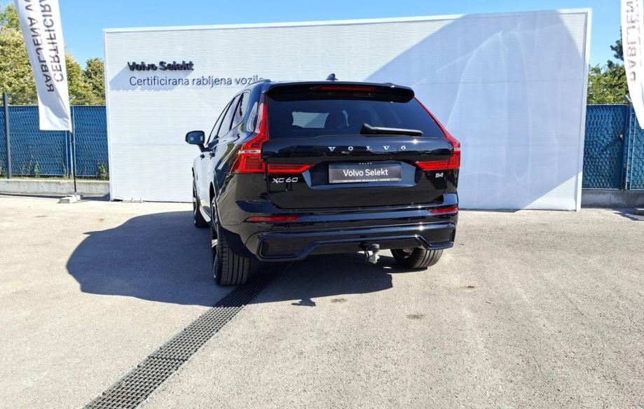 Volvo XC60 B4 R-DESIGN, JAMSTVO, fotografija 6