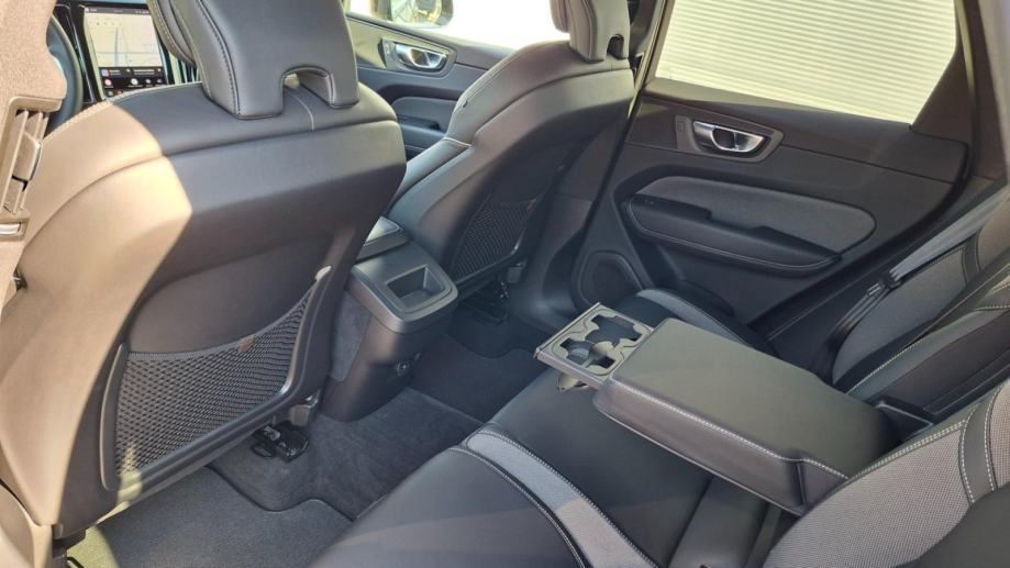 Volvo XC60 B4 R-DESIGN, JAMSTVO, fotografija 14