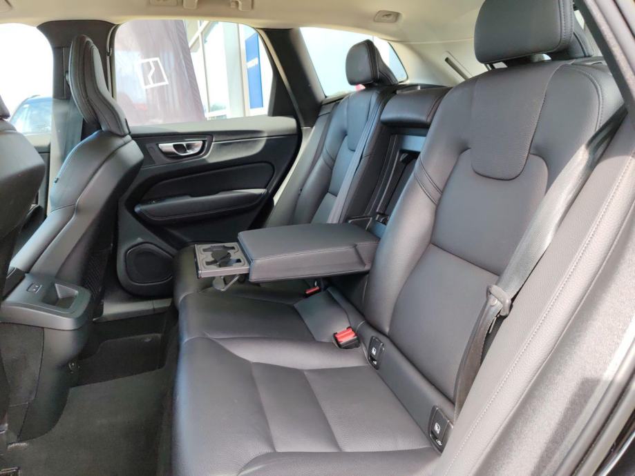 Volvo XC60 B4D 197 KS AUT NAVI, UREDNO ODRŽAVAN, GARANCIJA, fotografija 5