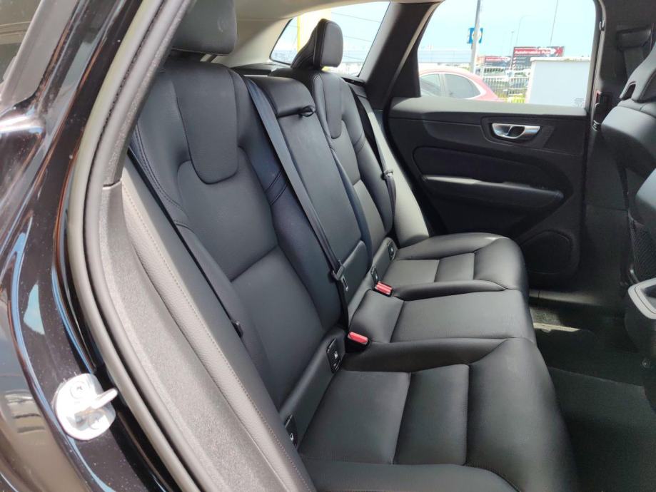Volvo XC60 B4D 197 KS AUT NAVI, UREDNO ODRŽAVAN, GARANCIJA, fotografija 6