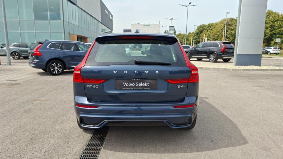 Volvo XC60 B4D AWD PLUS DARK, NAV, KAMERA, TEMPOMAT, JAMSTVO, fotografija 8