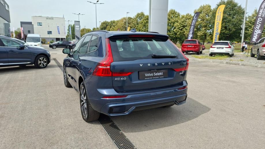 Volvo XC60 B4D AWD PLUS DARK, NAV, KAMERA, TEMPOMAT, JAMSTVO, fotografija 9