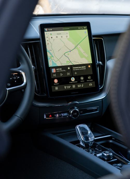 Volvo XC60 B5 Black Edition Ultra, fotografija 13