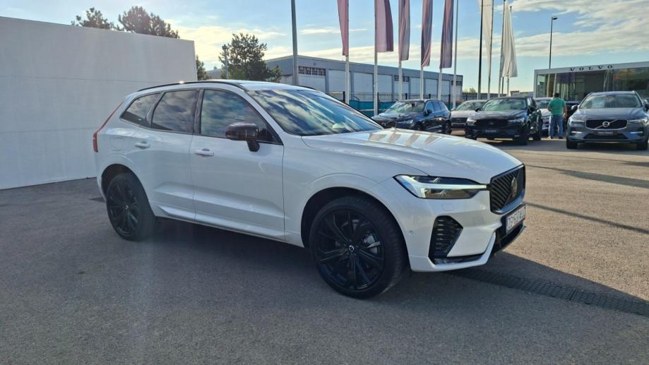 Volvo XC60 B5, ULTRA BACK EDITION , PANARAMA , NAV, TEMPOMAT, JAMSTVO, fotografija 4
