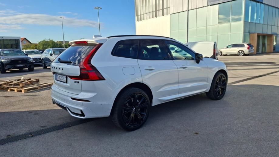 Volvo XC60 B5, ULTRA BACK EDITION , PANARAMA , NAV, TEMPOMAT, JAMSTVO, fotografija 6