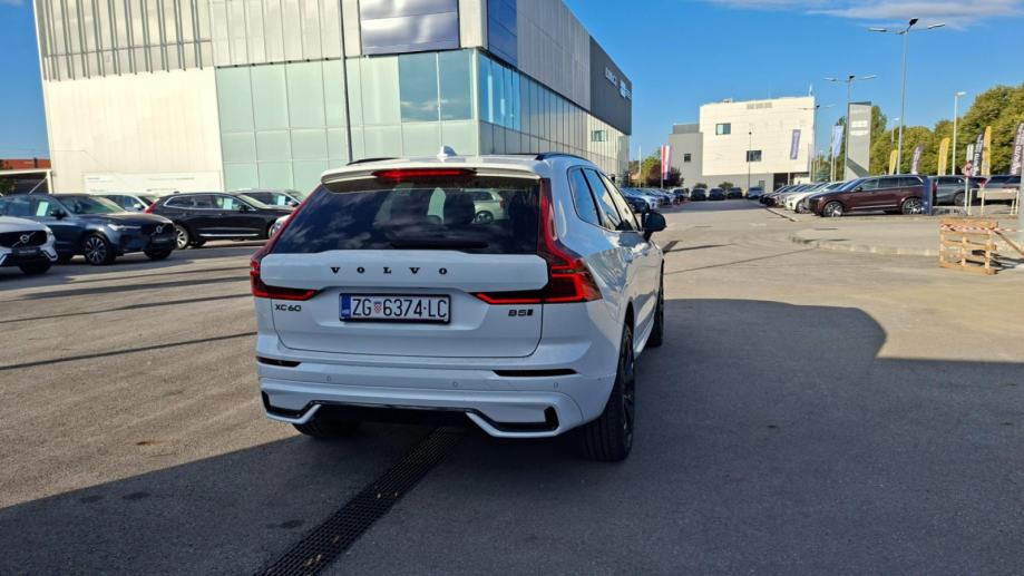 Volvo XC60 B5, ULTRA BACK EDITION , PANARAMA , NAV, TEMPOMAT, JAMSTVO, fotografija 7
