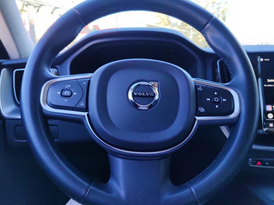 Volvo XC60 CORE, fotografija 16