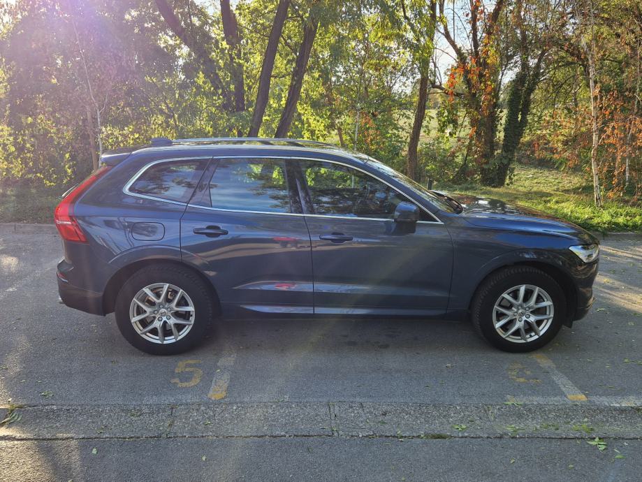 Volvo XC60 diesel, 90.000 km, servisna knjiga, nikad udaran, fotografija 7
