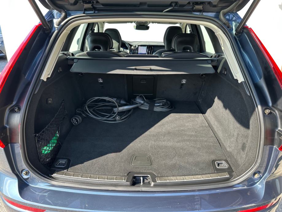 Volvo XC60 Recharge T6 PLUG IN HYBRID AWD | 24MJ JAMSTVA | U PDV-U, fotografija 17