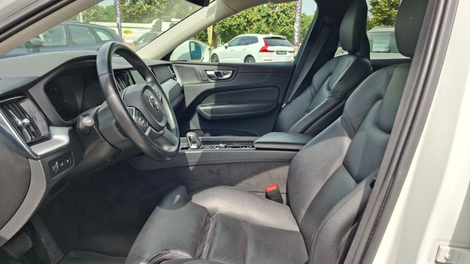 Volvo XC60 T6 PHEV INSCRIPTION AWD, NAV, KAMERA, TEMPOMAT, JAMSTVO, fotografija 15