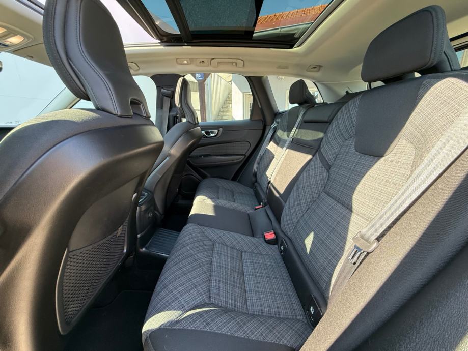 Volvo XC60 T6 PLUG-IN HYBRID AWD CORE | 24MJ JAMSTVA | U PDV-U, fotografija 15