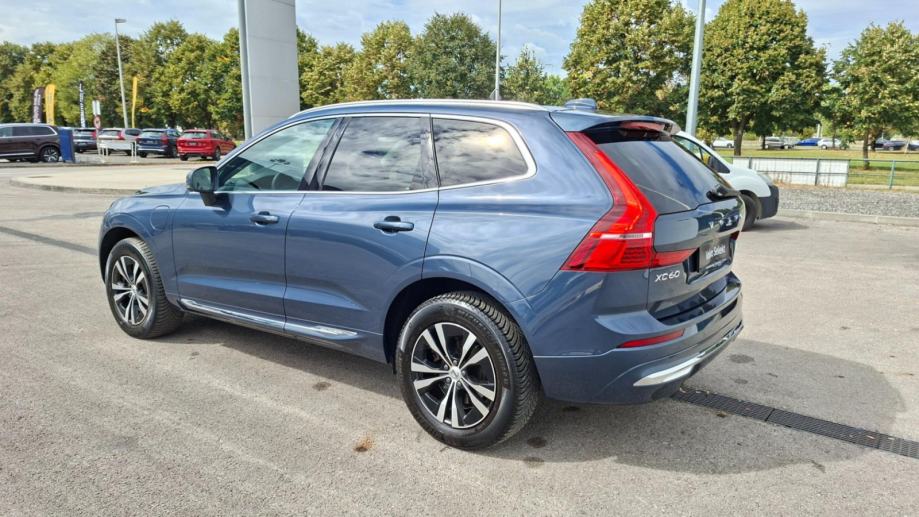 Volvo XC60 T6 RECHARGE AWD, PANARAMA, NAV, TEMPOMAT, JAMSTVO, fotografija 10